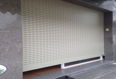 Cửa cuốn LG71 (7,5kg/m2)